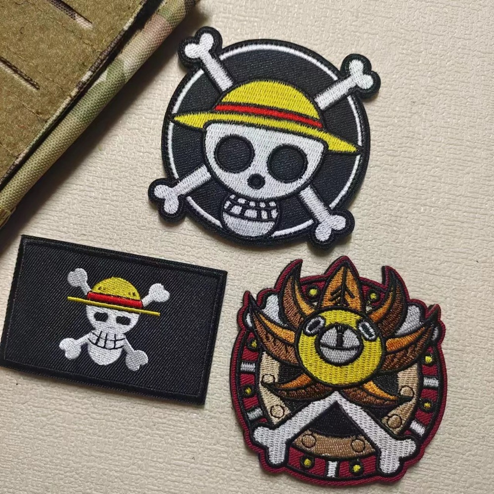 One Piece Badg Cartoon sleeve  - Embroidery Patch recension och pris