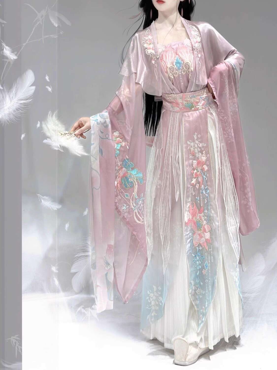 New Hanfu Wei Jinfeng Heavy In - Embroidery In The Piece recension och pris